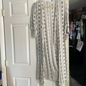 LuLaRoe Shirley Aztec pattern